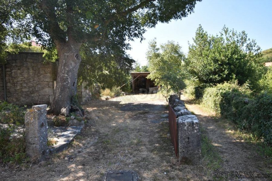 Samostojeća kuća sa velikom okućnicom! - 5