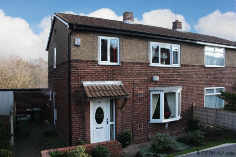 3 bedroom, Semi-detached House house..