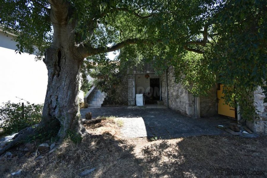Samostojeća kuća sa velikom okućnicom! - 6