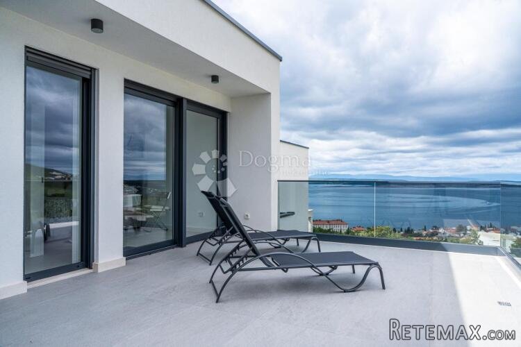 Ekskluzivni dom s panoramskim pogledom na more - Crikvenica