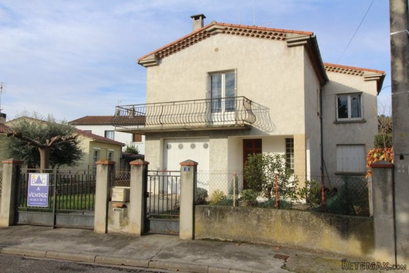 4 Bedroom Renovated Villa With Garden..