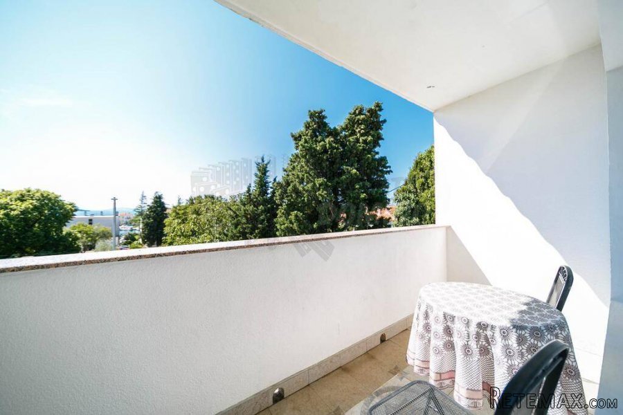 Apartmanska kuća na samo 100 m od mora! Grad Krk! - 5