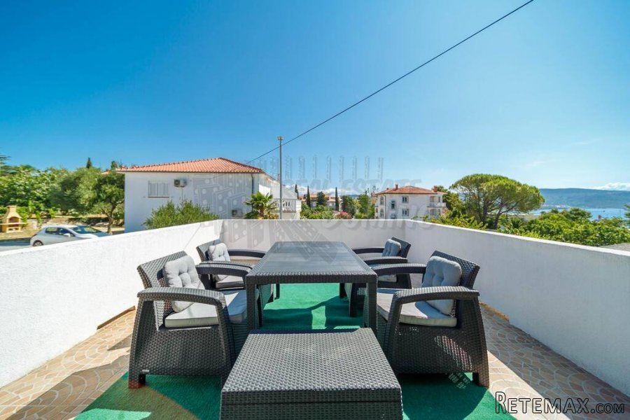 Apartmanska kuća na samo 100 m od mora! Grad Krk! - 6