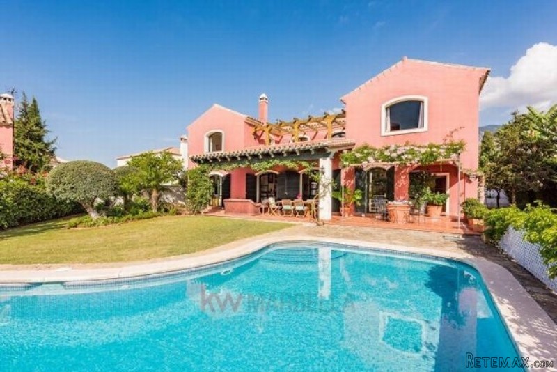HM3S2755 - Villa For sale in El..