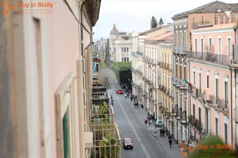 4 bedroom Apartment For Sale: Catania..