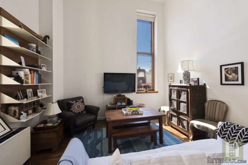 1 bedroom Apartment For Sale: 305.. - 2