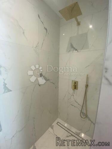 Dvije stambrne jrdinice , LUKSUZNI APARTMANI !!! - 10
