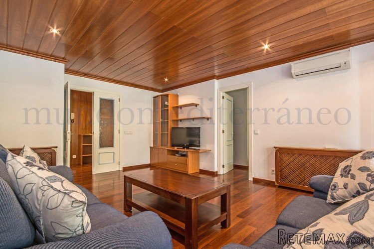 Excellent town center apartment in the main square in.. - 2