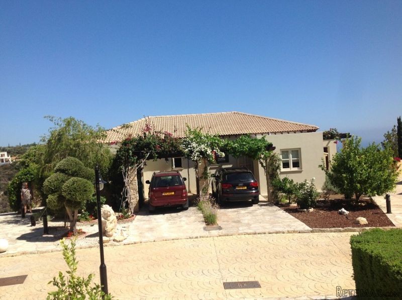Beautiful Sea View Three Bedroom Junior.. - 2