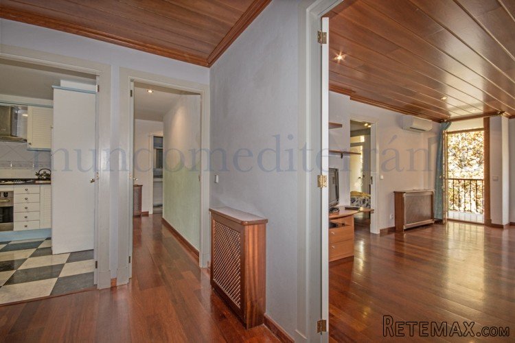 Excellent town center apartment in the main square in.. - 3