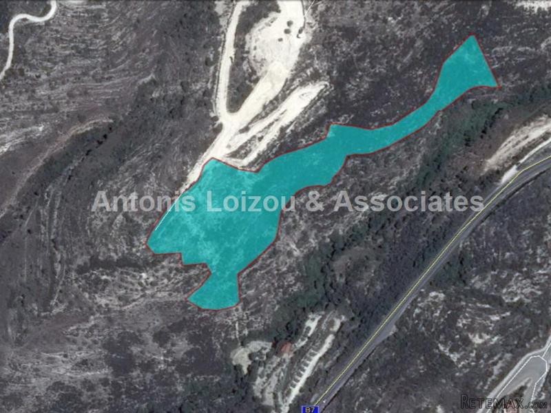 22,409 m2 residential field with..