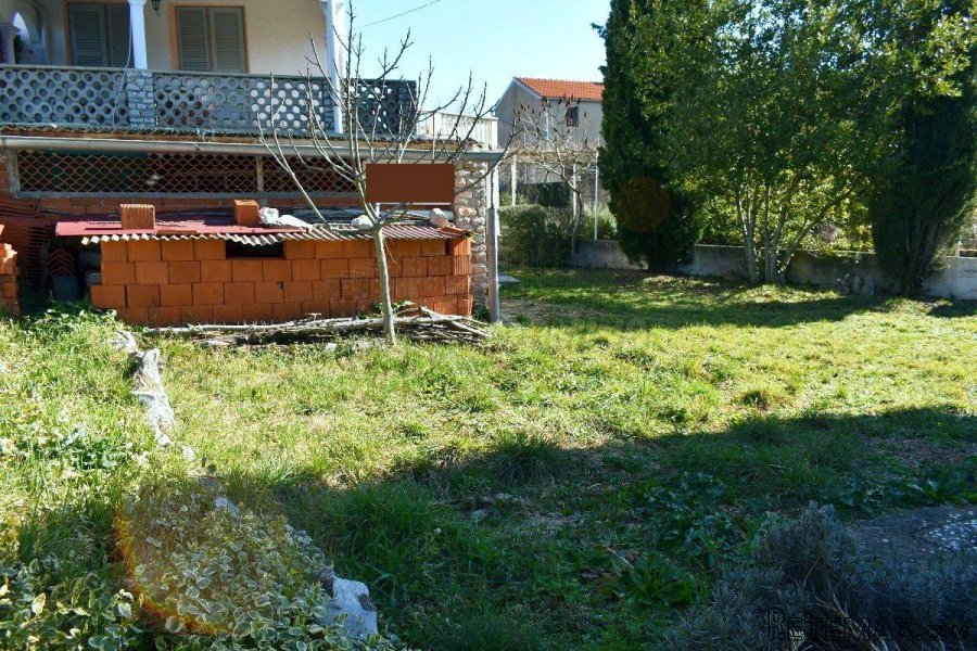 Kuća s okućnicom na mirnom mjestu! Otok Krk! - 5