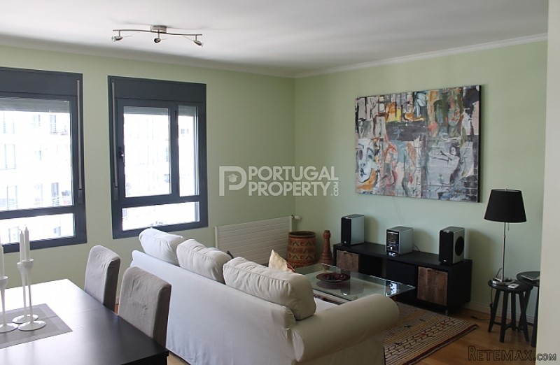 Two Bedroom Apartment In Central Lisbon - 2