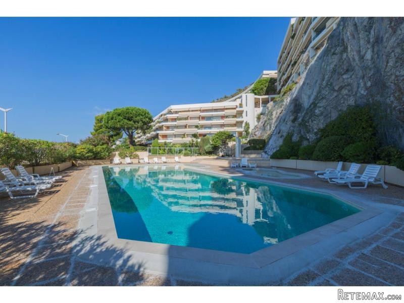 Magnificent 3 Bedroom Apartment With.. - 2