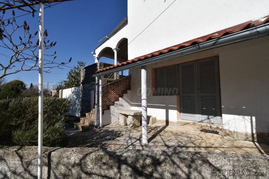 Kuća s okućnicom na mirnom mjestu! Otok Krk! - 10