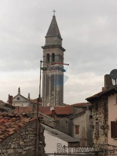 VODNJAN, kamena kuća u nizu