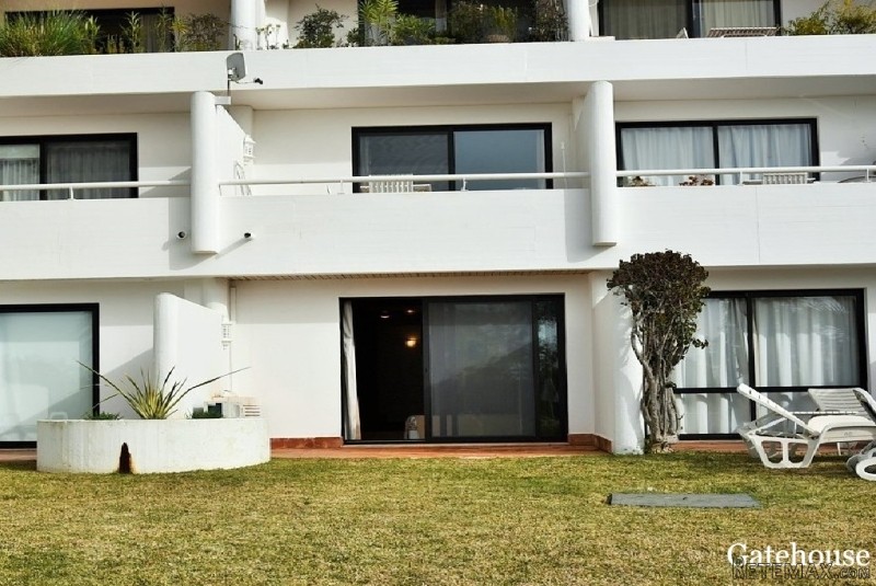 1 Bed Duplex Apartment With Sea Views..