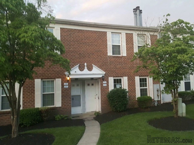 902 Huntingdon Mews Clementon, NJ..