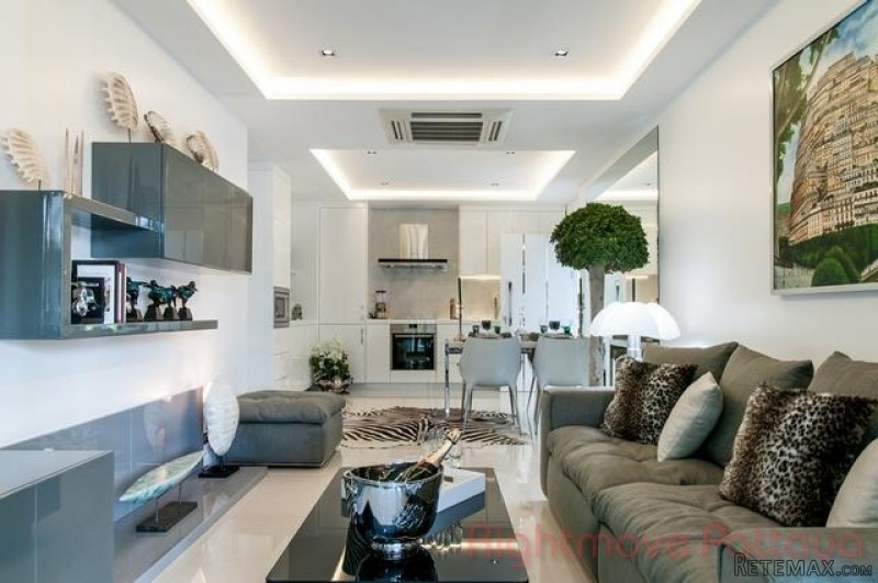 2 Bedroom Condo for sale in Pratumnak -.. - 2
