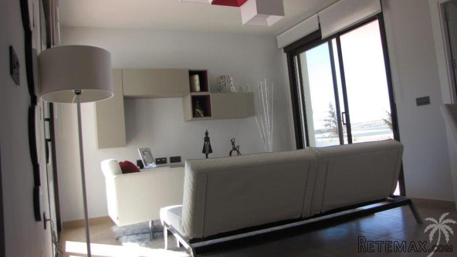 In Algorfa, close to the golf course, these modern.. - 2