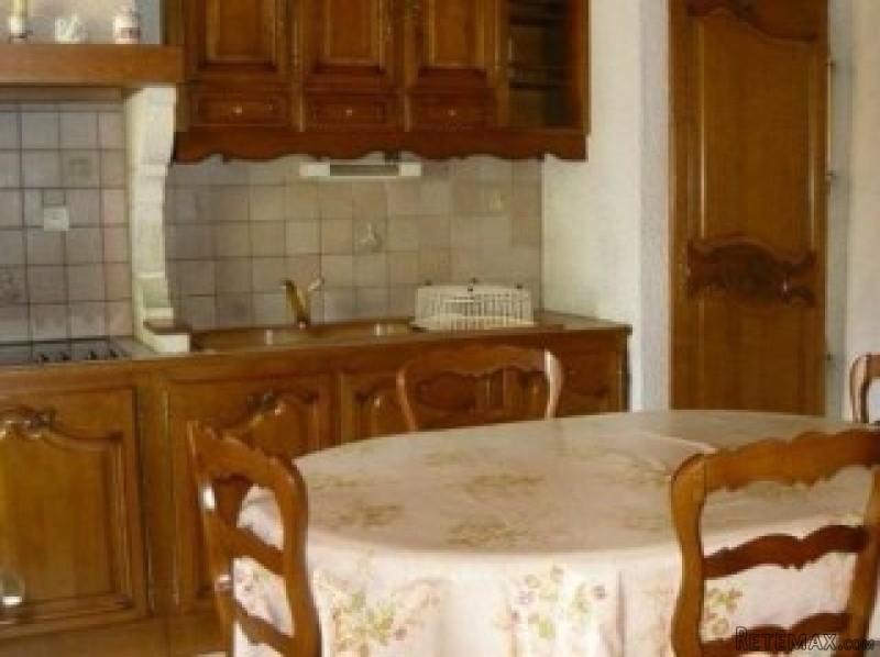 Village property, 3 bedrooms, garden - 2