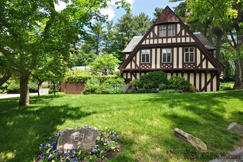 5 bedroom House For Sale: 61 W Ardsley..