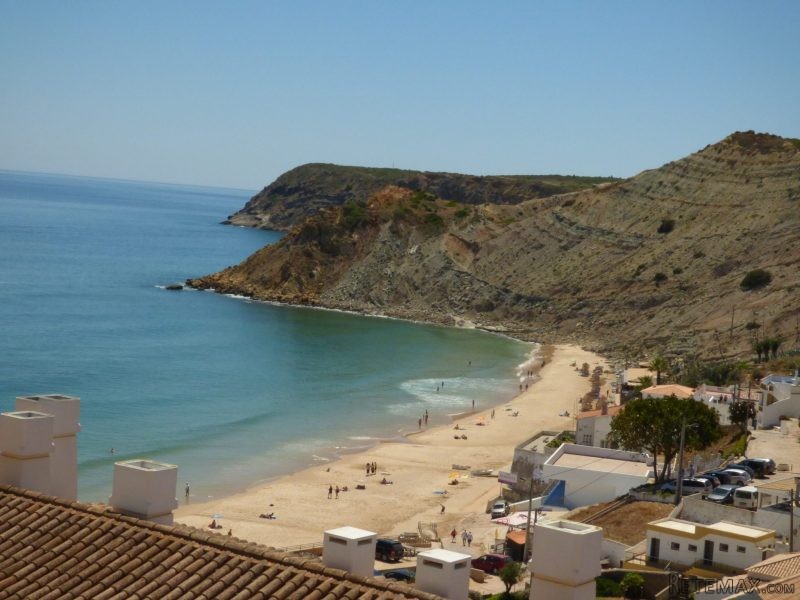 Resort Hotel With Sea Views In Burgau