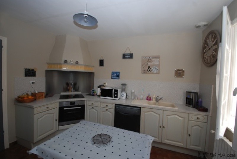 A bargain price for a well placed house.. - 2