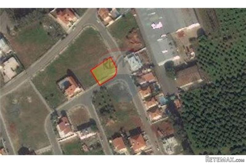Plot of Land for Building - For Sale -..