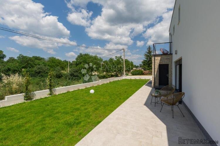 ELEGANTNA KUĆA ZA ODMOR - 8