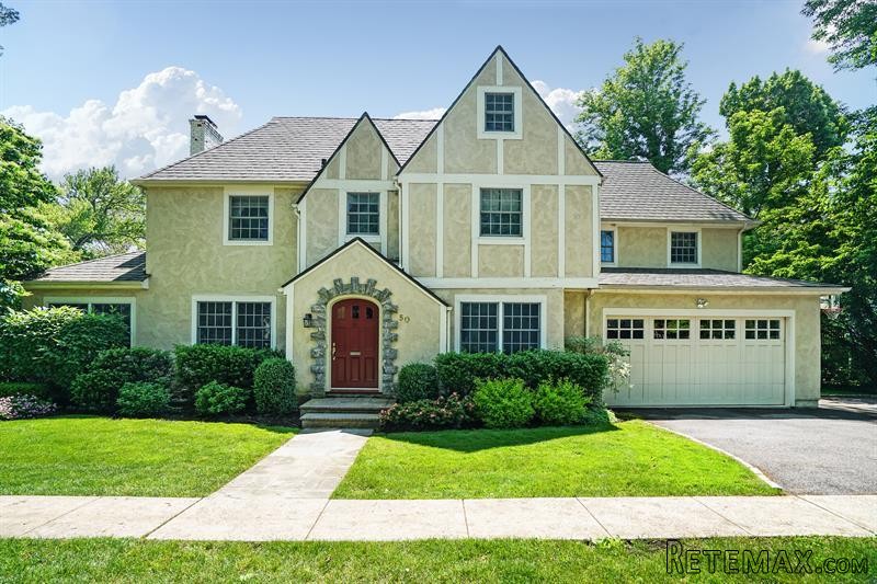 5 bedroom House For Sale: 50 Glenn Road..