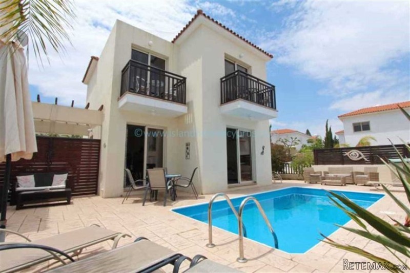 House Detached - For Sale - 3 Bedrooms