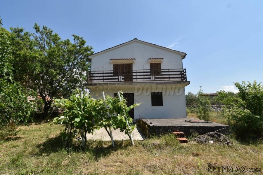 Samostojeća kuća s okućnicom! Malinska-okolica - 2