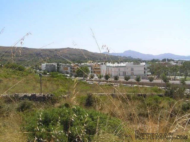 2840M2 PLOT FOR 2 VILLAS with basic project for a 450m2.. - 5