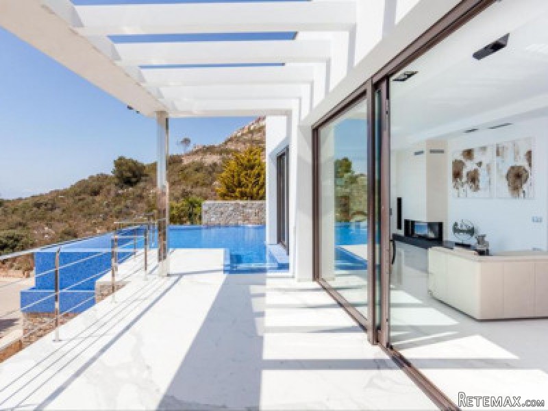 5 Bedrooms - Villa - Alicante - For Sale - 2