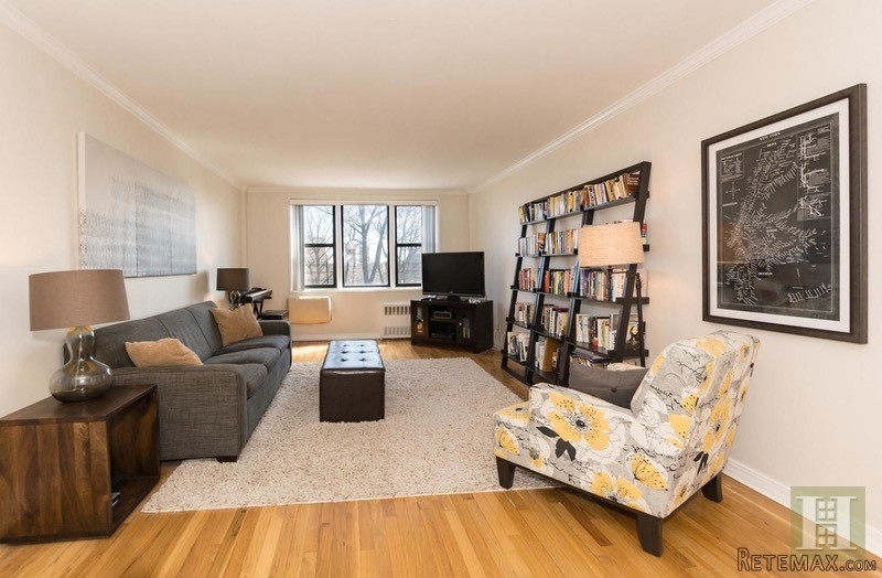 3 bedroom Apartment For Sale: 3235..