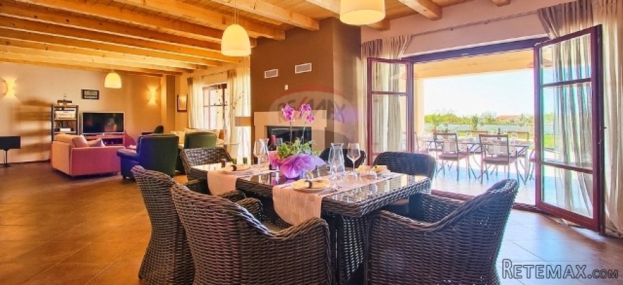 VRHUNSKA LUKSUZNA VILLA U PRIRODI - 3