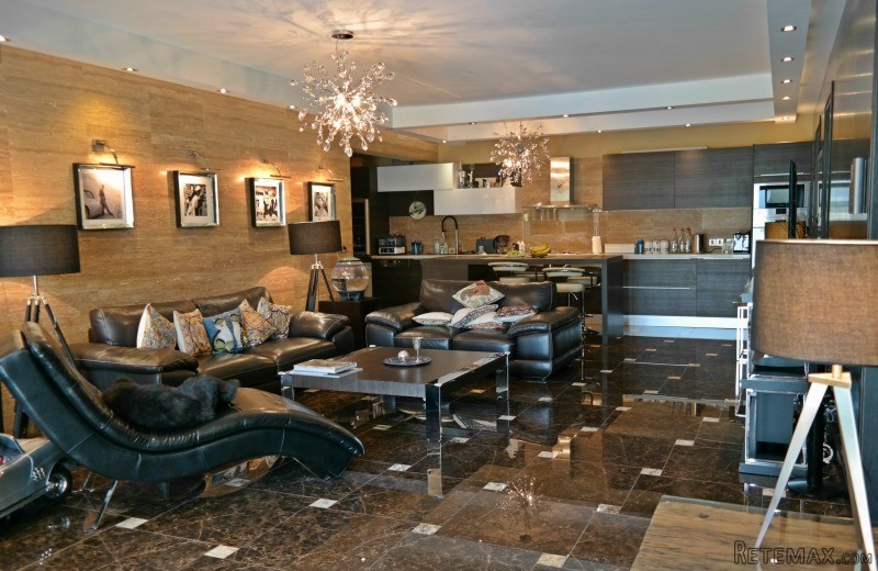 Marvelous 4 Bedroom Beach Front Ground..