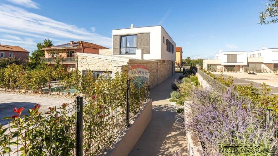 Istra,Umag-Luksuzna vila s 5 spavaćih soba - 3