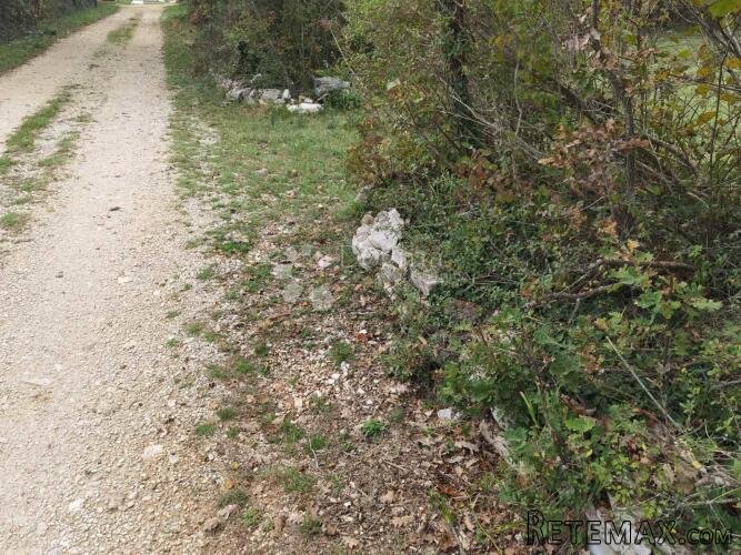 Zemljište na mirnoj lokaciji blizu svih sadržaja - 5