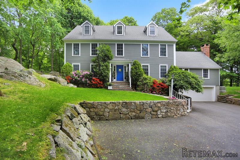 6 bedroom House For Sale: 7 Hemlock..