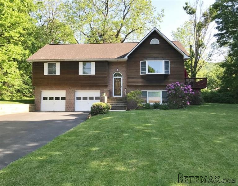 3 bedroom House For Sale: 4 Fun Pl.. - 2