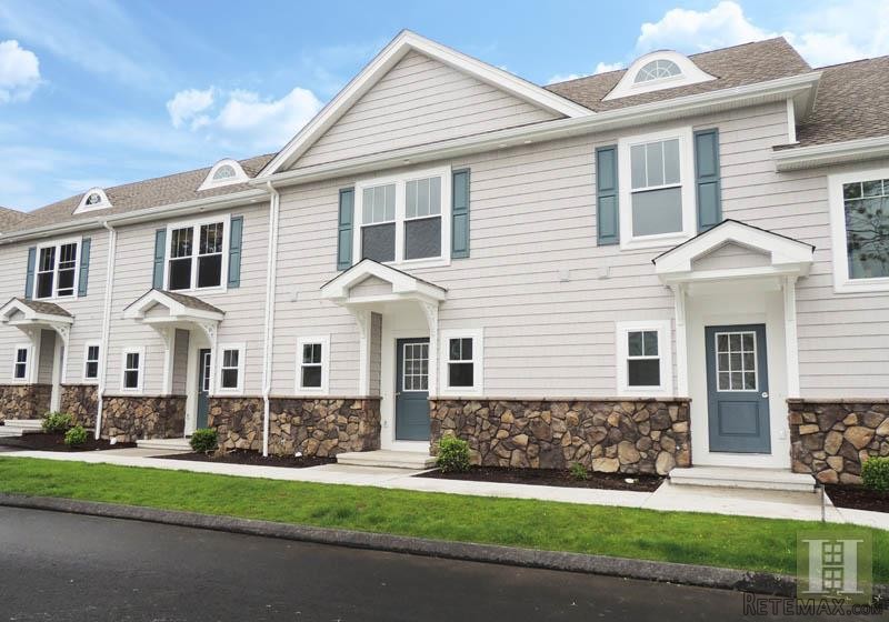 2 bedroom Apartment For Sale: 110 DUCK.. - 2