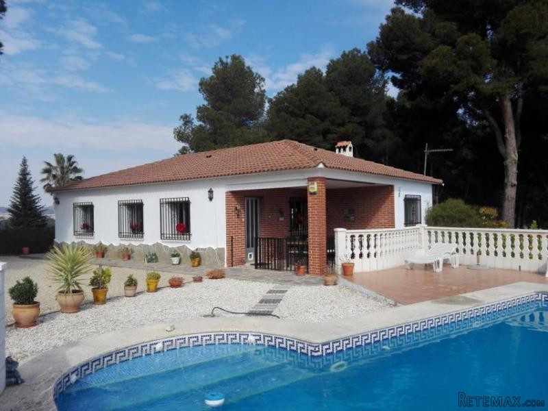Villa in Area ontinyent with swimming..