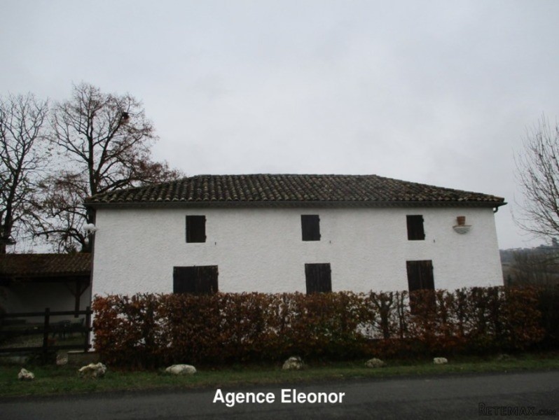 Pretty Old Farmhouse With Views 3..