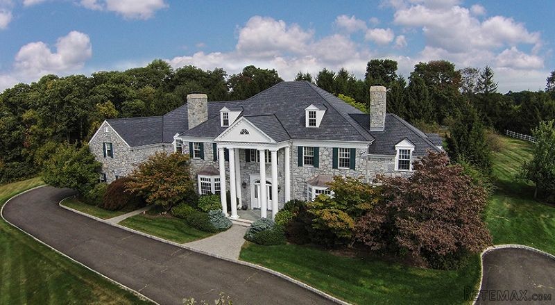 6 bedroom Detached House For Sale: 67..