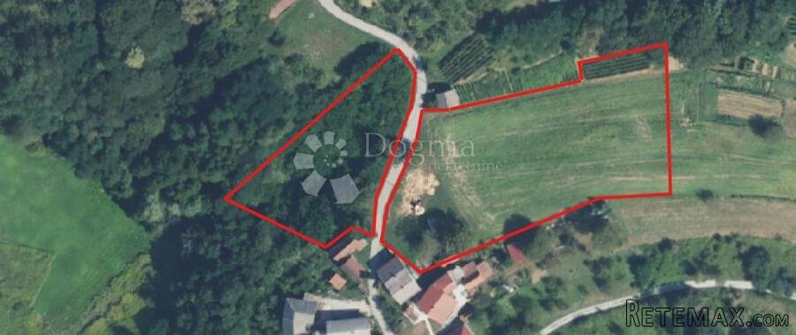 Veliko građevinsko zemljište s vlastitim bunarom – prilika z