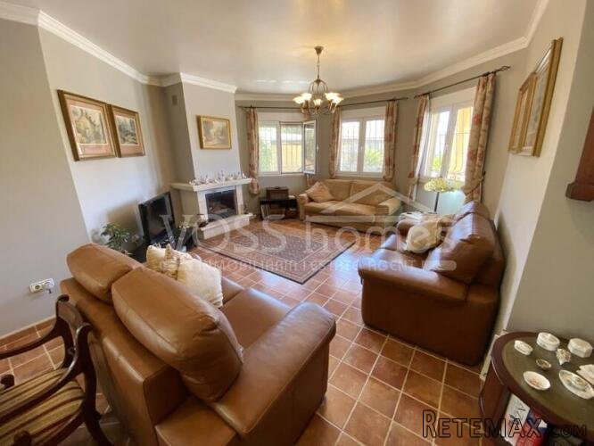 EXCLUSIVE TO VOSS HOMES - A beautifully presented 3 bed, 2.. - 12