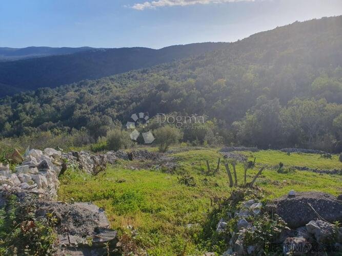 Građevinsko zemljište s panoramskim pogledom na more! - 2