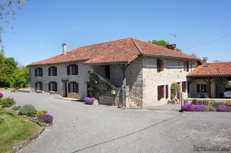 Lovely Farmhouse With Gite And Pool In..